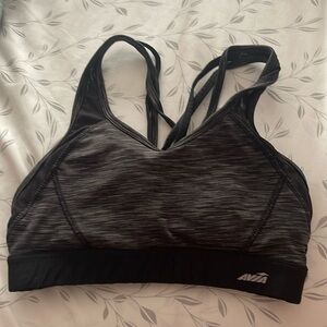Women’s sports bra